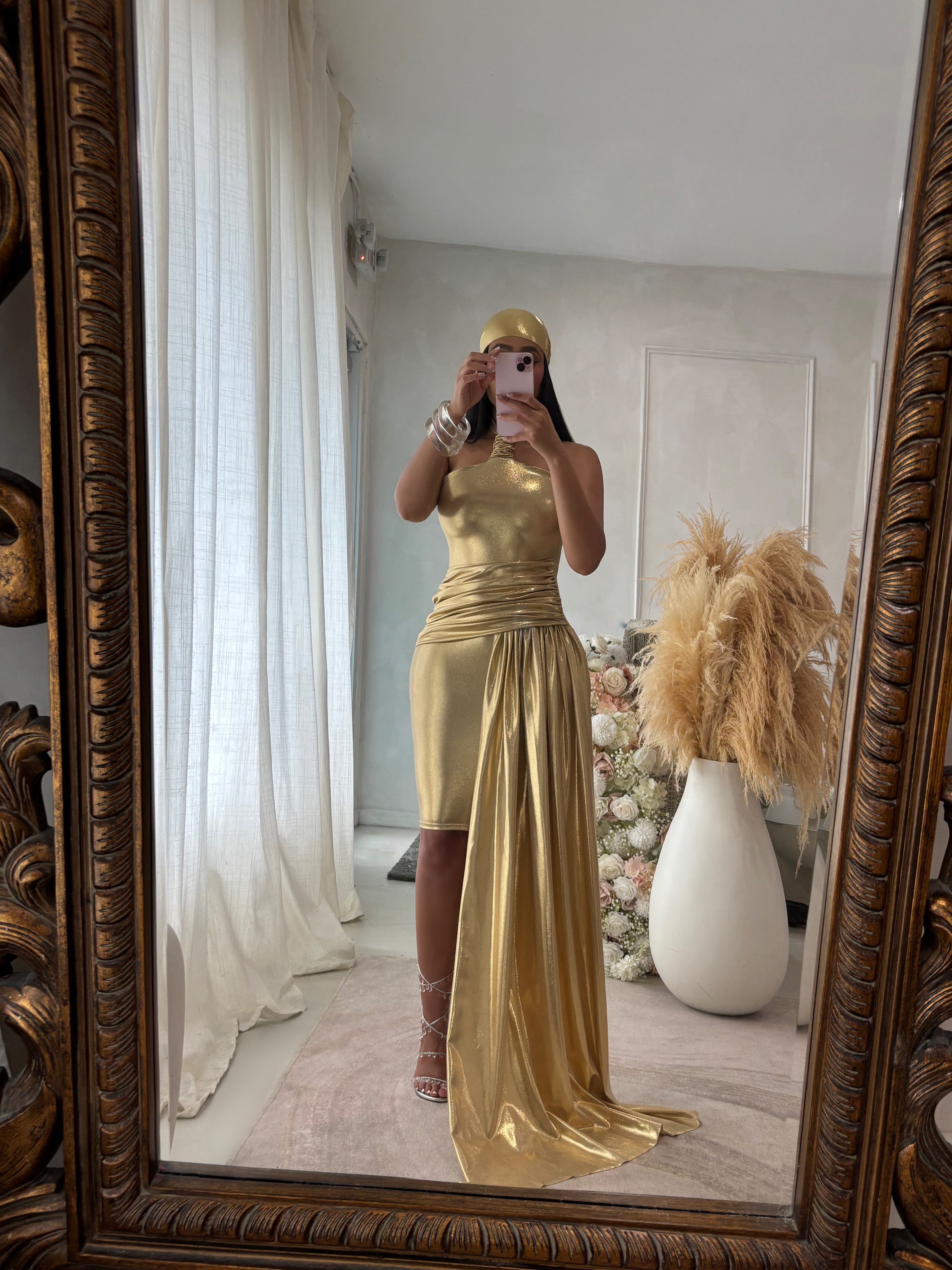 Metallic muse